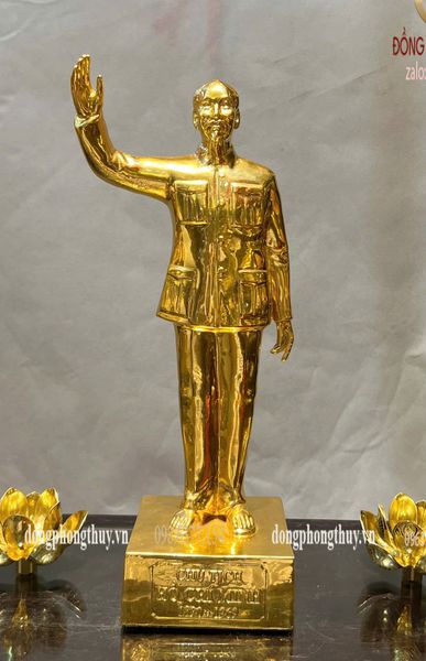 Tượng Bác Hồ