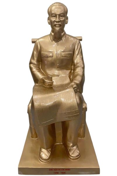 Tượng bác hồ ngồi ghế mây đồng đỏ