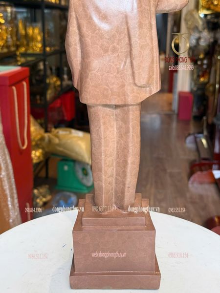Tượng Bác Hồ bằng đồng patina vân hỏa biến Cao 40 nặng 3kg