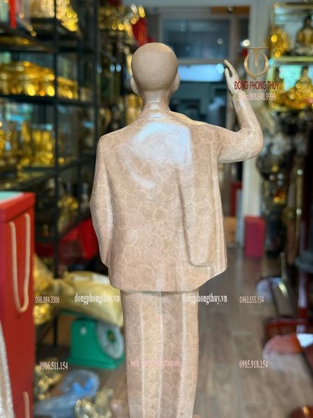 Tượng Bác Hồ bằng đồng patina vân hỏa biến Cao 40 nặng 3kg