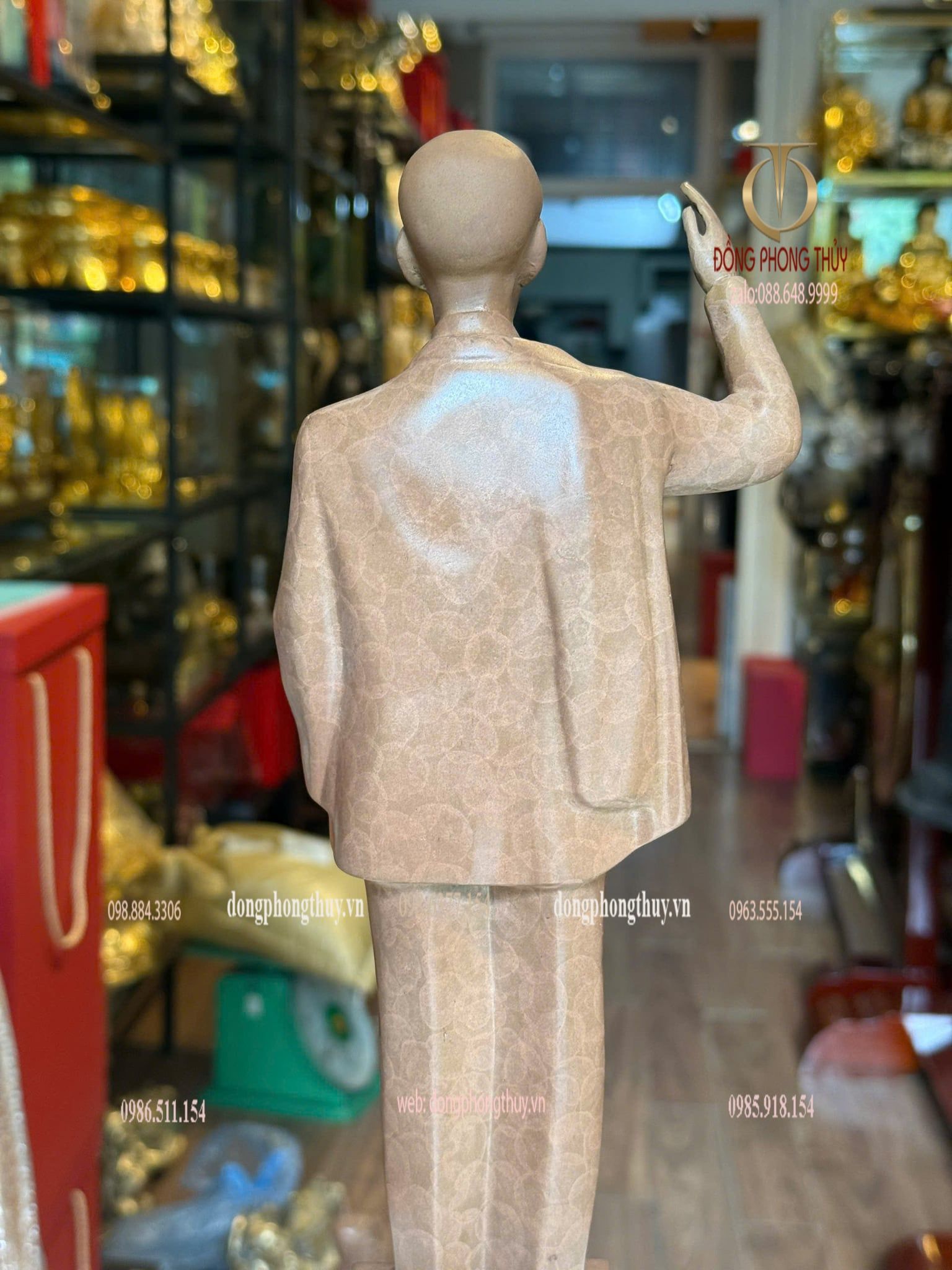 Tượng Bác Hồ