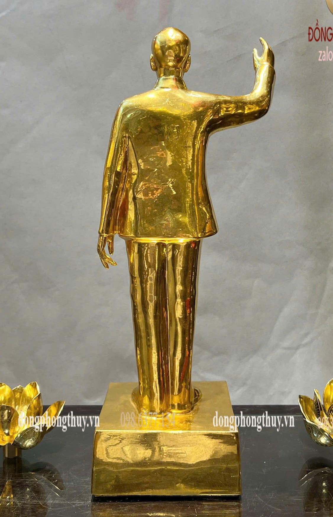 Tượng Bác Hồ