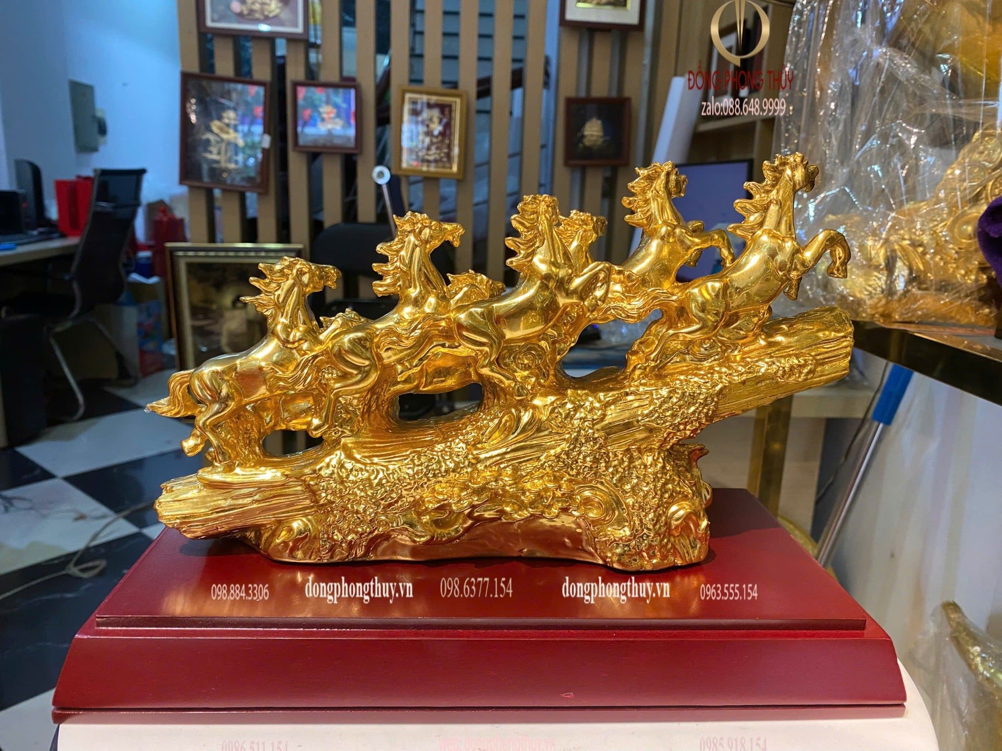 Tượng ngựa mạ vàng -bát mã bằng đồng dát vàng 24k