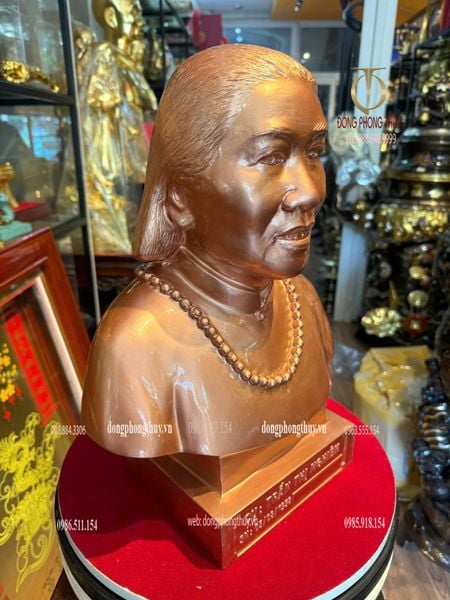 Đúc tượng chân dung truyền thần 38cm bằng đồng đỏ