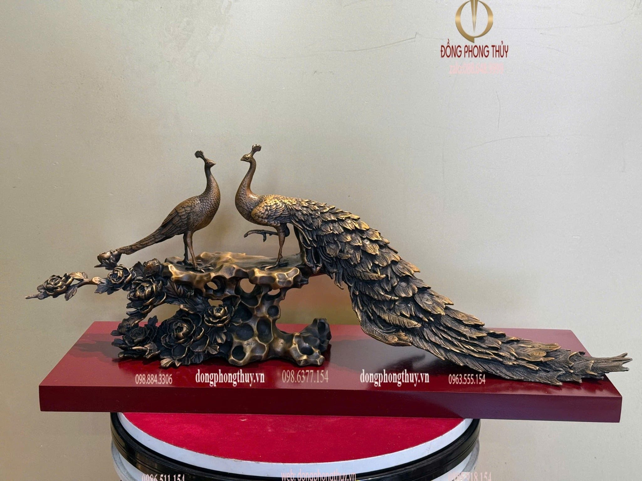 Tượng công khổng tước bằng đồng