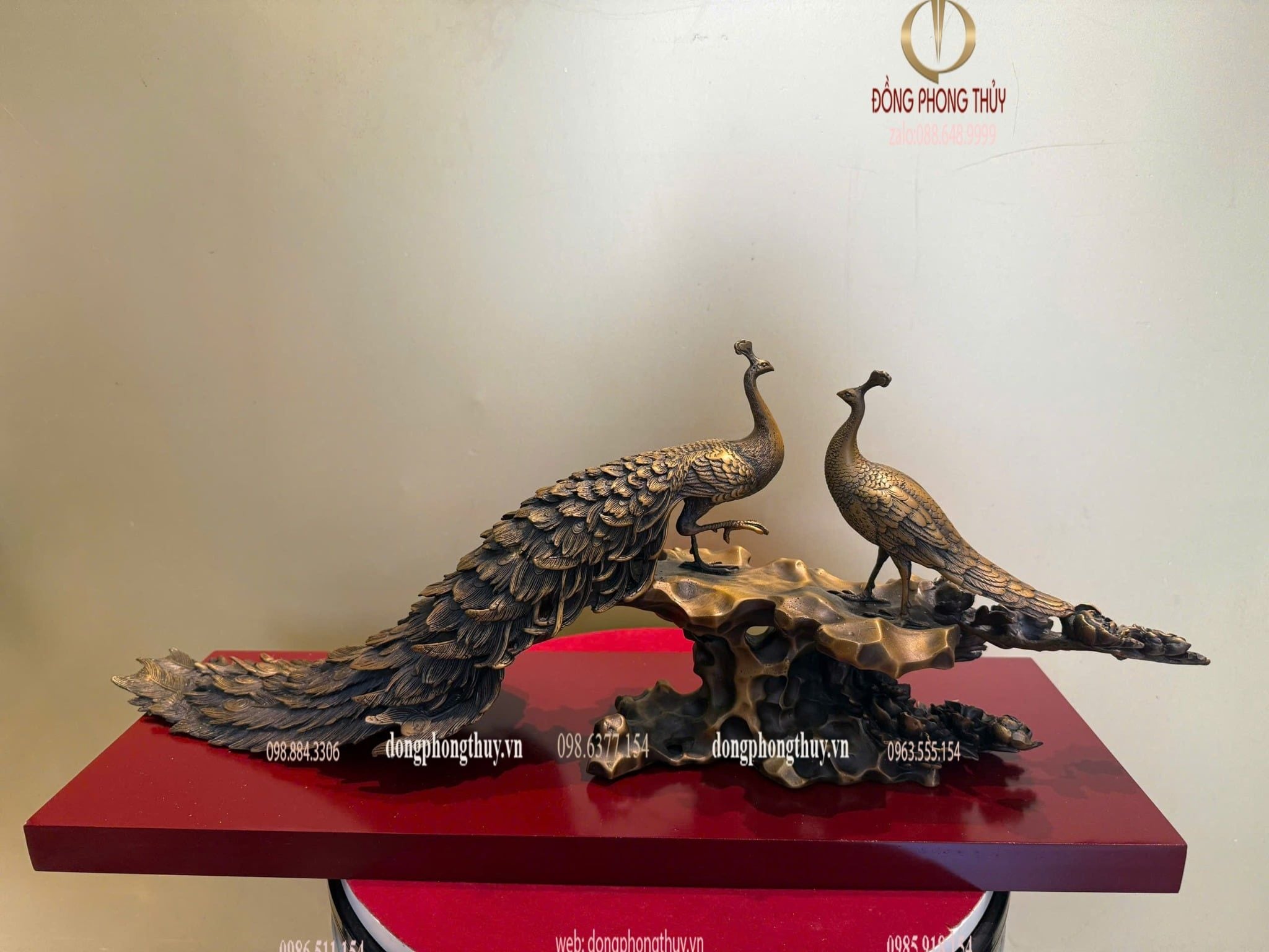 Tượng công khổng tước bằng đồng