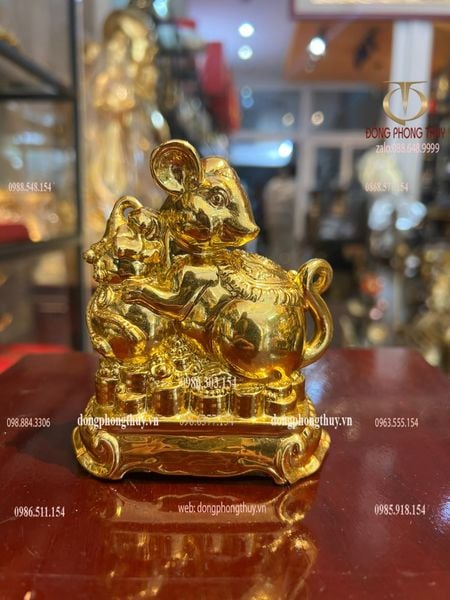 Tượng chuột dát vàng nano