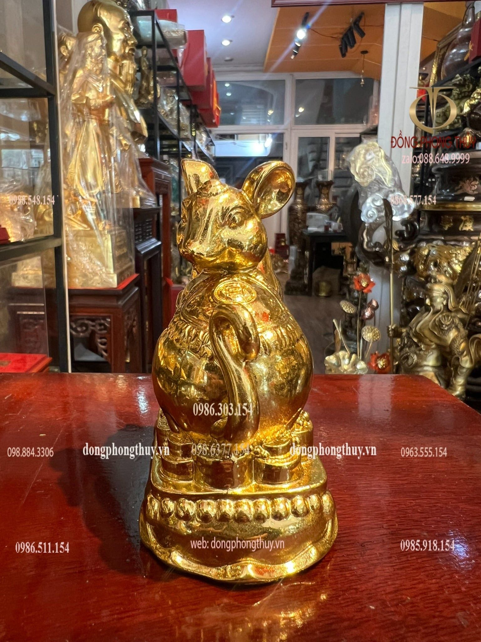 Tượng chuột dát vàng nano