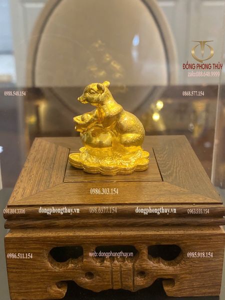 Tượng chuột bằng 2 cây vàng