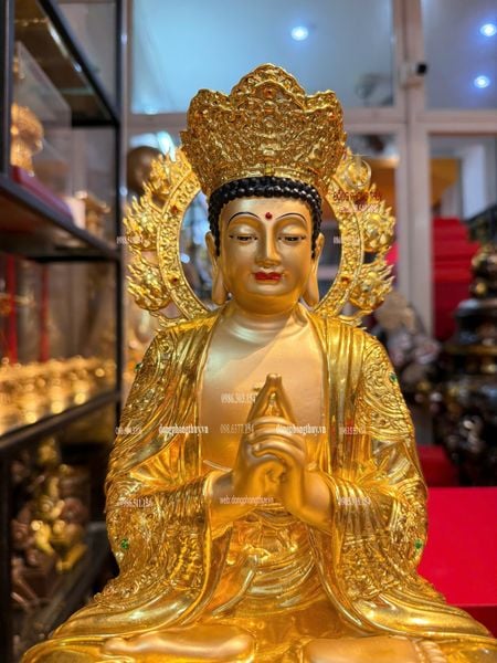 Tượng đại nhật như lai bằng đồng dát vàng vẽ diện