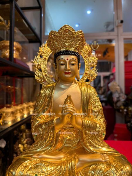 Tượng đại nhật như lai bằng đồng dát vàng vẽ diện