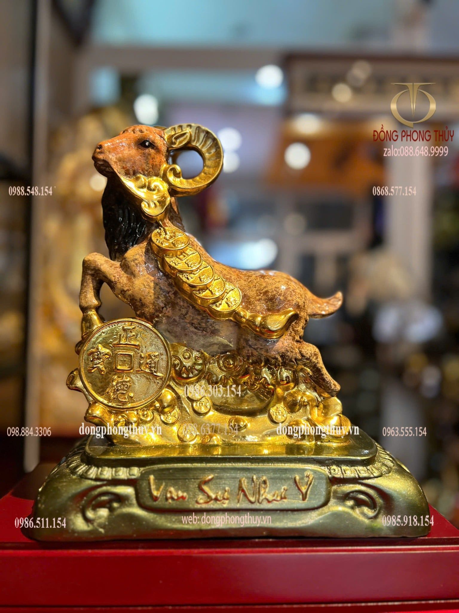 Tượng dê bằng đồng màu khoáng nhiệt dát vàng nano