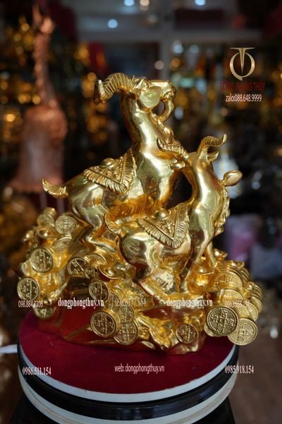 Tượng Dê dát vàng 24k bằng đồng