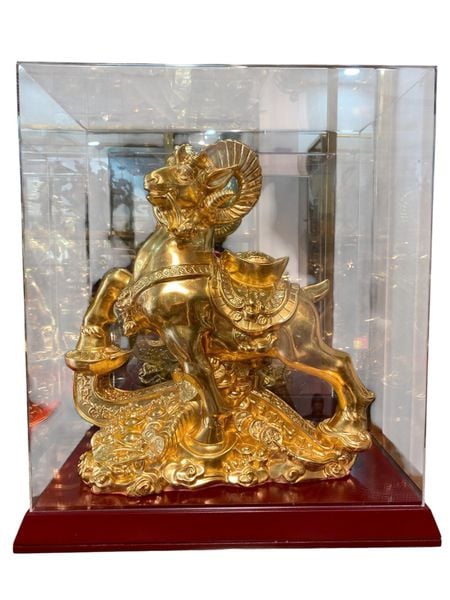Tượng dê bằng đồng dát vàng 24k