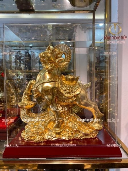 Tượng dê bằng đồng dát vàng 24k