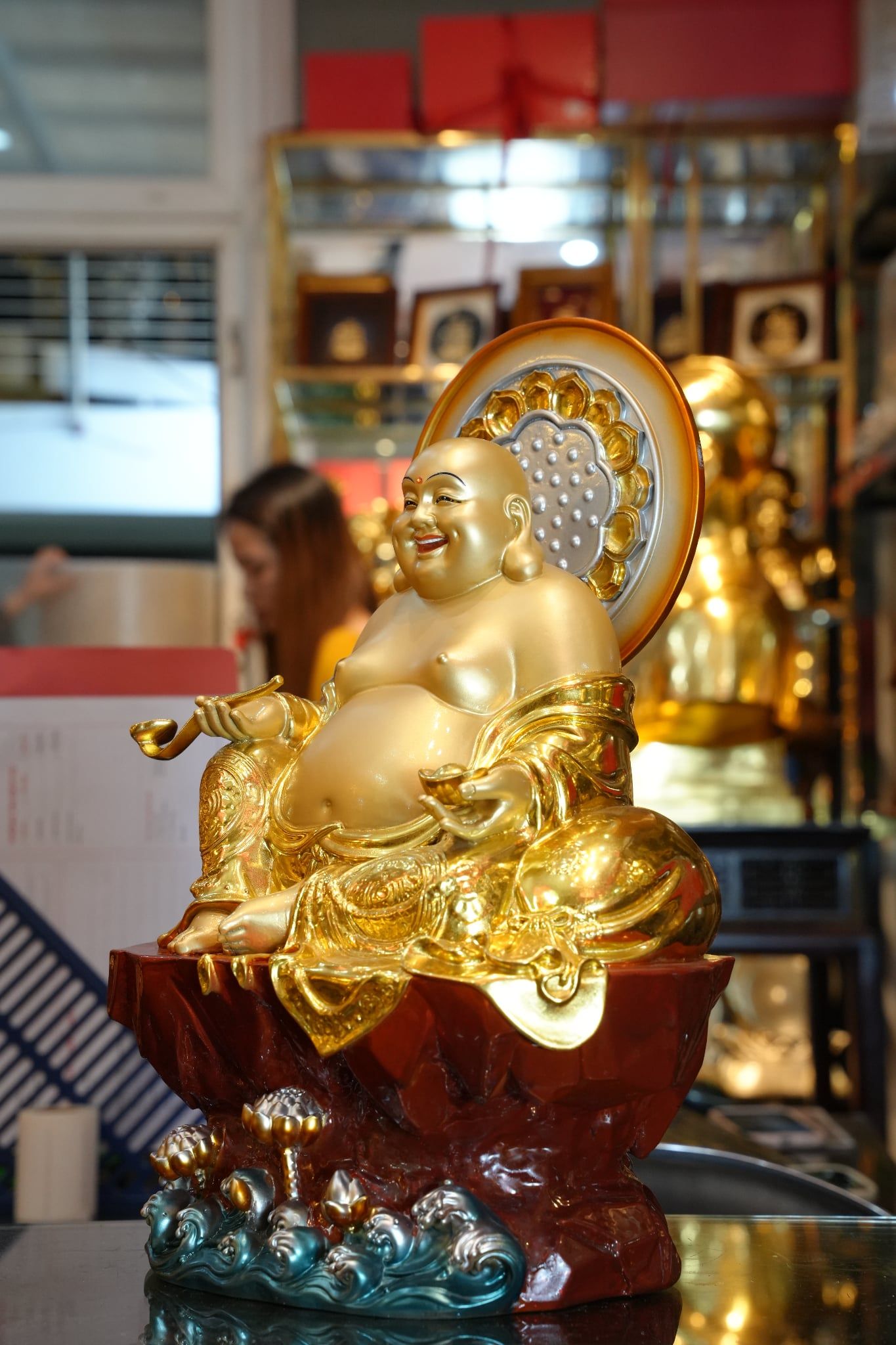 Tượng Di Lặc bằng đồng