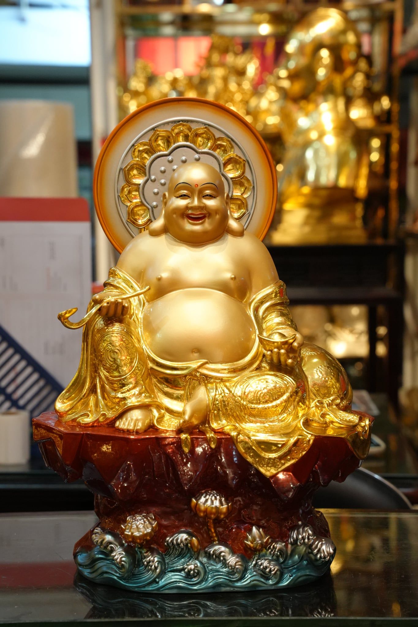 Tượng Di Lặc bằng đồng