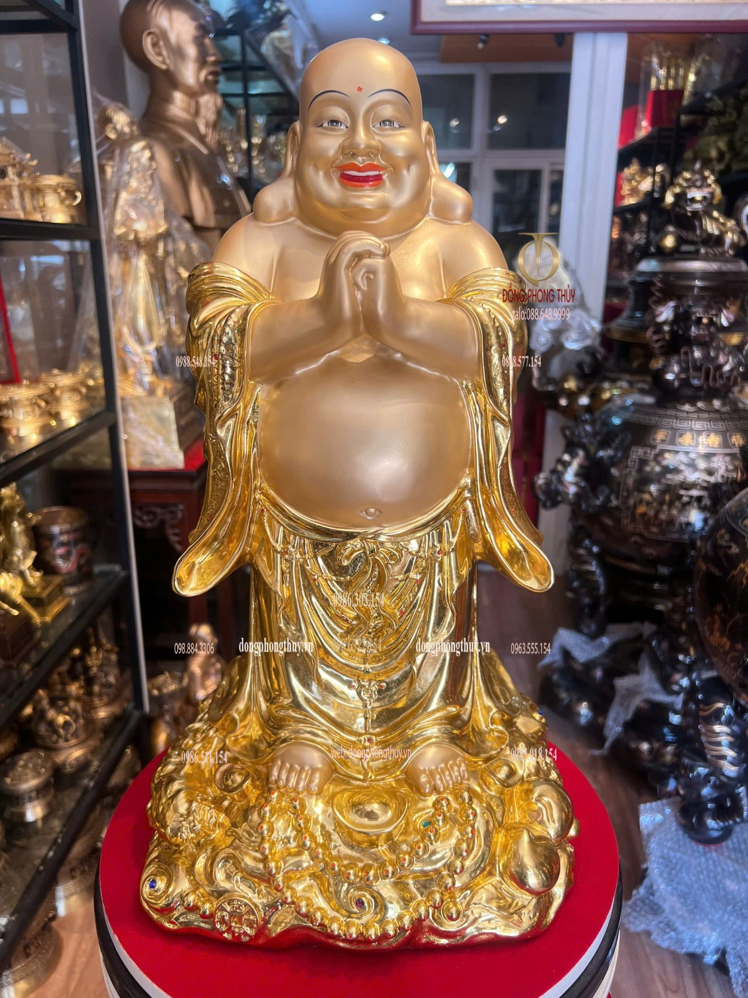 Tượng Di Lặc bằng đồng dát vàng vẽ diện
