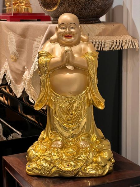 Tượng Di Lặc bằng đồng dát vàng
