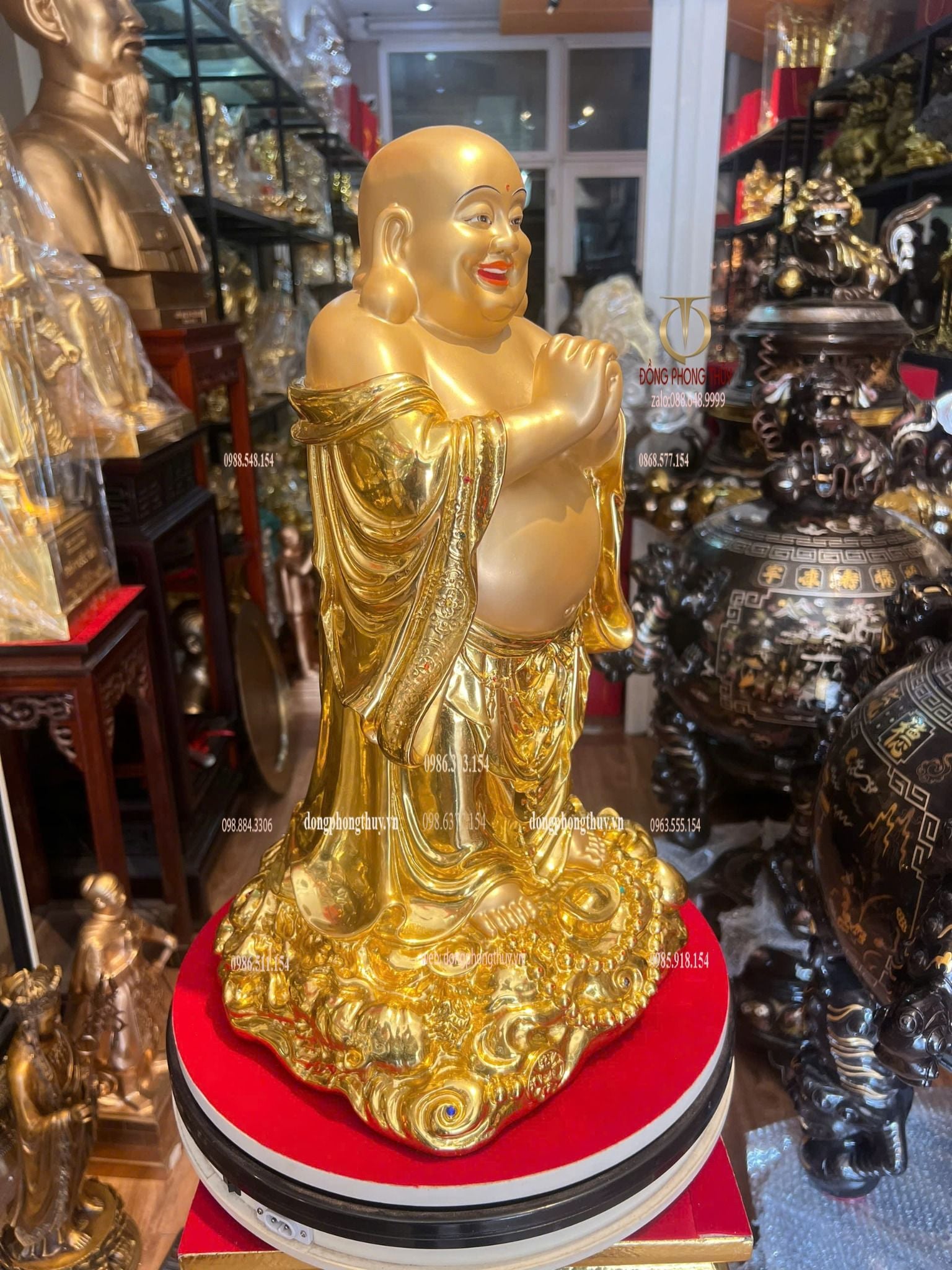 Tượng Di Lặc bằng đồng dát vàng vẽ diện