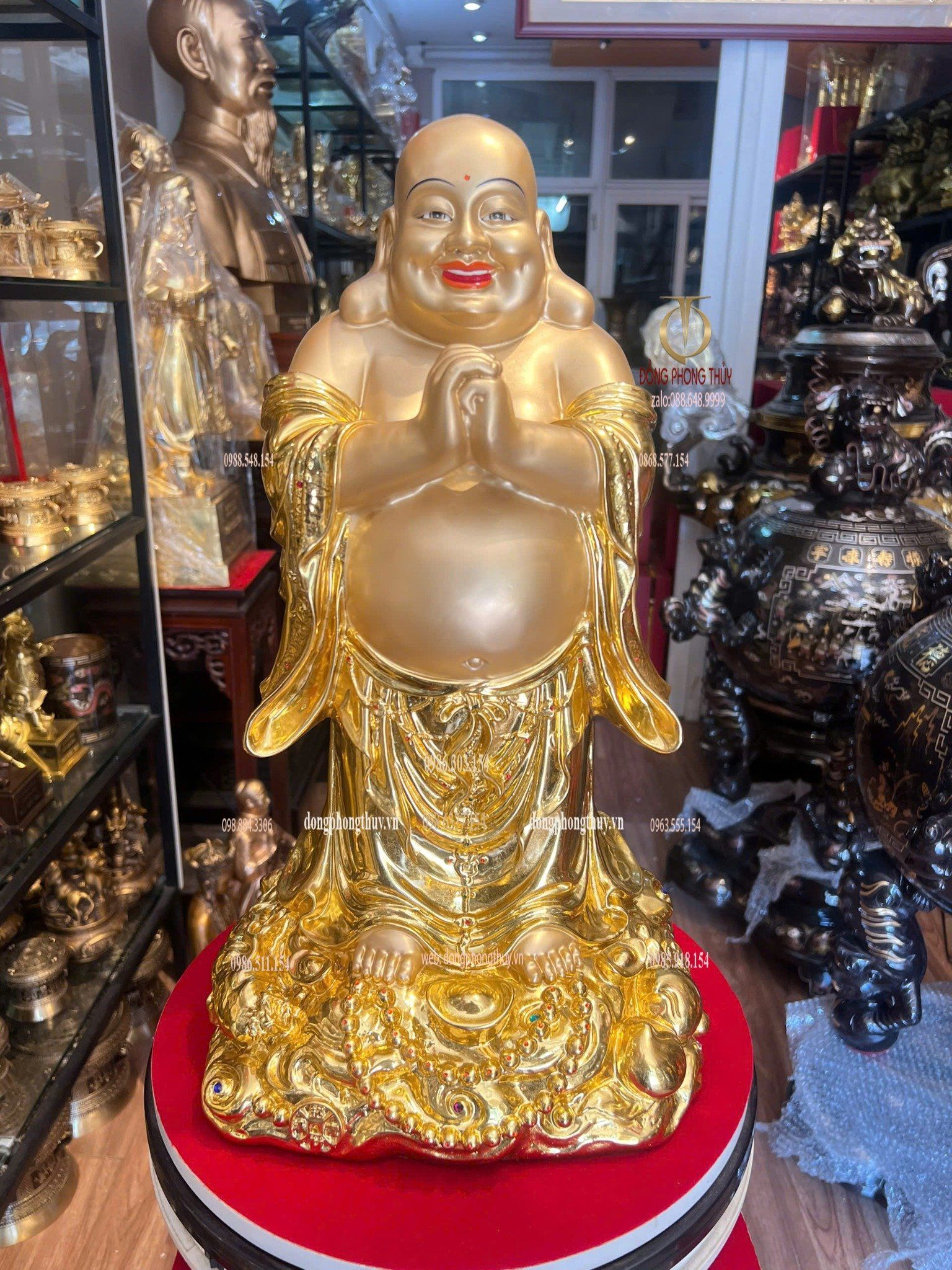 Tượng Di Lặc bằng đồng dát vàng vẽ diện