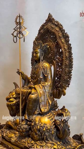 Tượng Địa Tạng vương bồ tát bằng đồng
