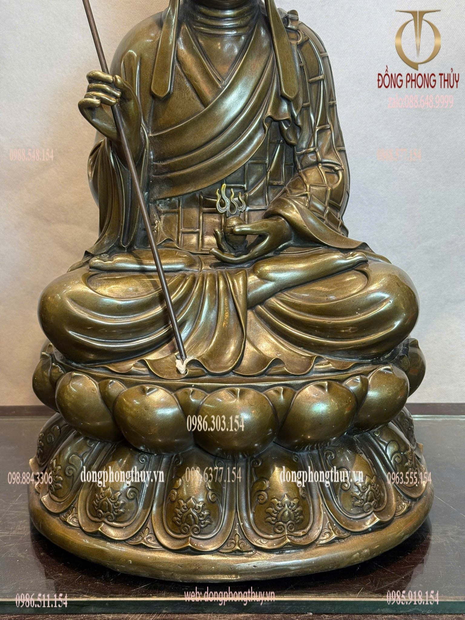 Tượng phật Địa Tạng Vương Bồ tát bằng đồng