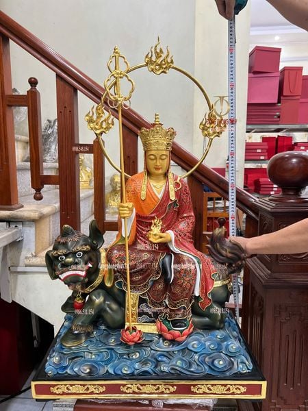 Tượng Địa Tạng Vương bằng đồng vẽ gấm