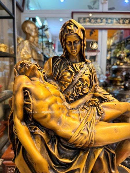 Tượng đức mẹ u sầu