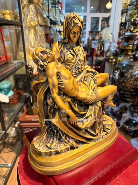 Tượng đức mẹ u sầu