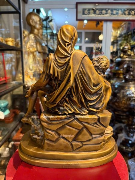 Tượng đức mẹ u sầu