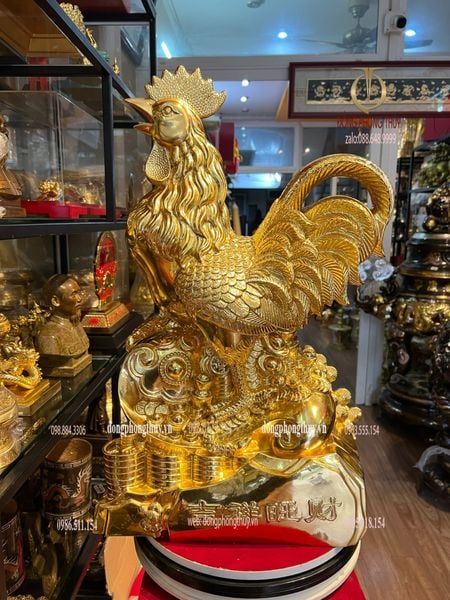 Tượng gà bằng đồng dát vàng 24k