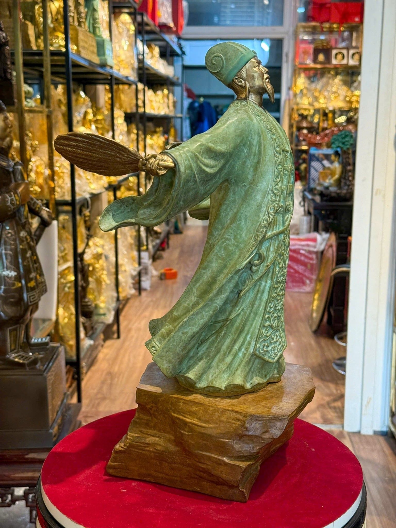 Tượng Gia Cát Lượng bằng đồng
