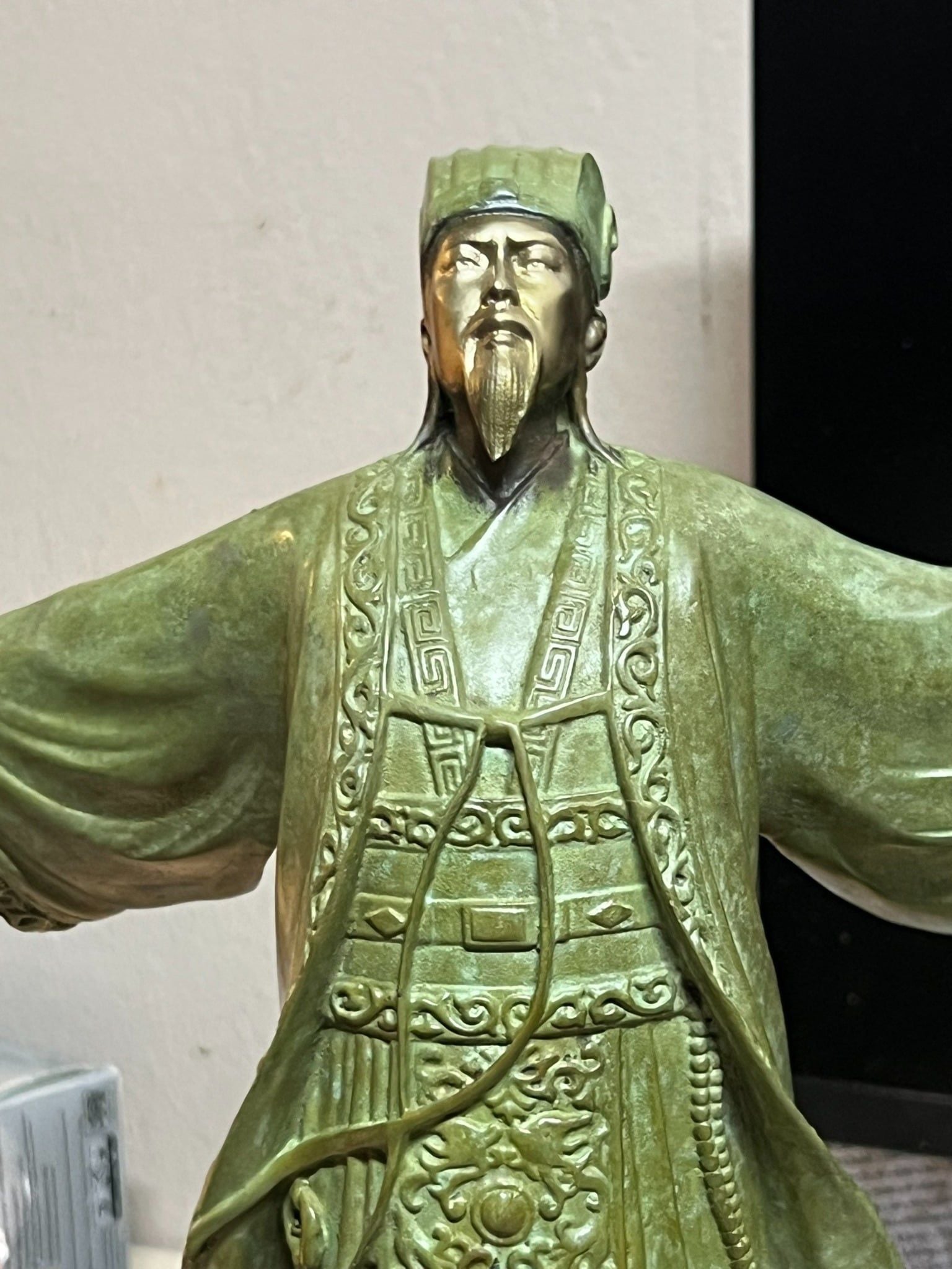 Tượng gia cát lượng mượn gió đông bằng đồng