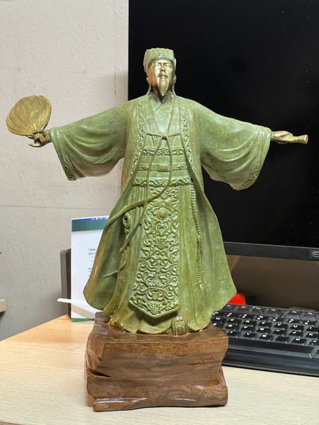 Tượng gia cát lượng mượn gió đông bằng đồng