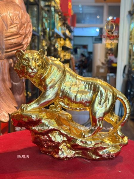 Tượng Hổ bằng đồng dát vàng 24k