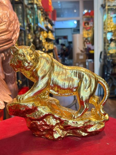 Tượng Hổ bằng đồng dát vàng 24k