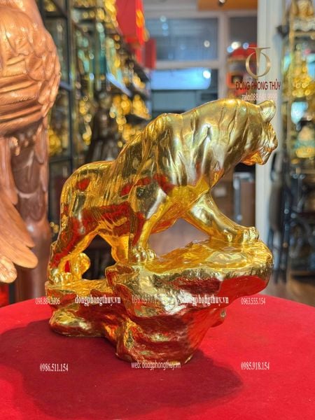 Tượng Hổ bằng đồng dát vàng 24k