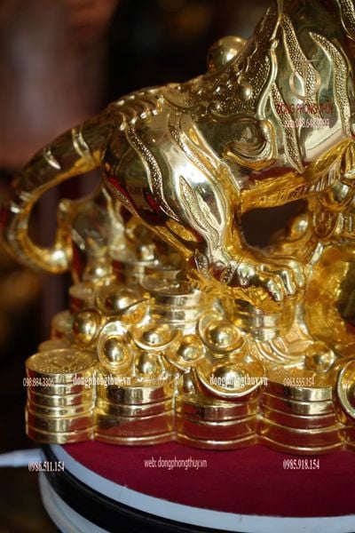Tượng Hổ bằng đồng dát vàng 24k