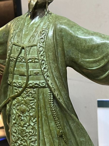 Tượng khổng minh gia cát lượng đón gió đông