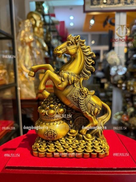 Tượng ngựa bằng đồng cao 18 ngang 11 sâu 6,7 nặng 1kg