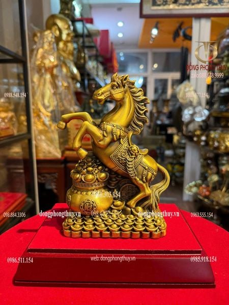 Tượng ngựa bằng đồng cao 18 ngang 11 sâu 6,7 nặng 1kg