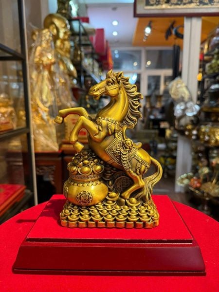 Tượng ngựa bằng đồng cao 18 ngang 11 sâu 6,7 nặng 1kg