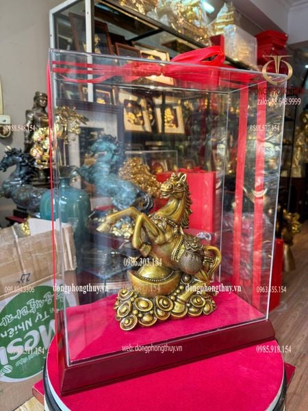 Tượng ngựa bằng đồng Cao 22 ngang 20 sâu 8 nặng 3kg