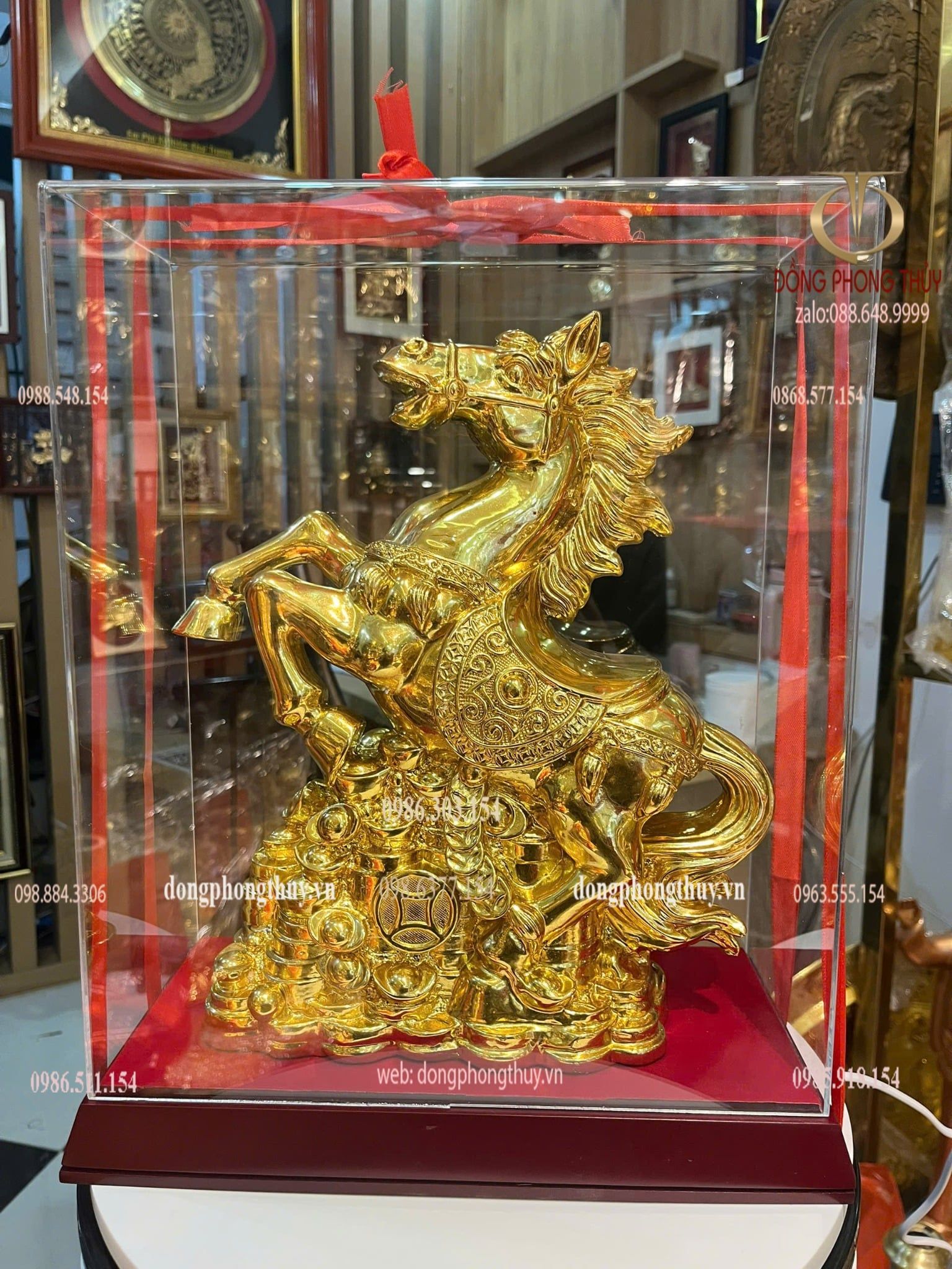 Tượng ngựa phong thủy bằng đồng dát vàng nano