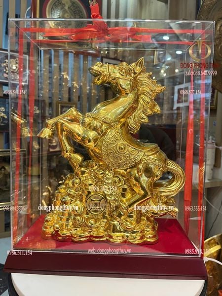 Tượng ngựa phong thủy bằng đồng dát vàng nano