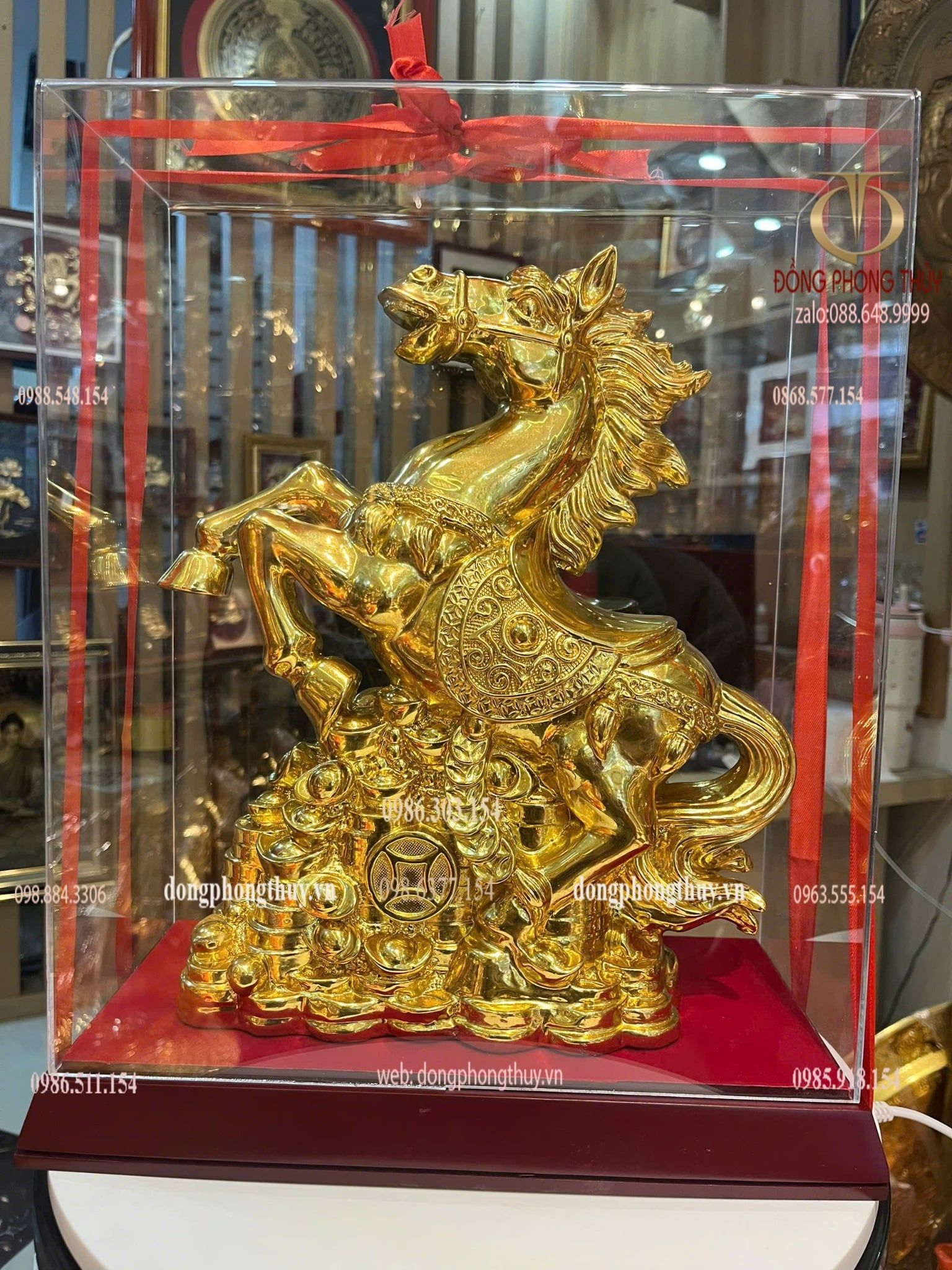 Tượng ngựa phong thủy bằng đồng dát vàng nano