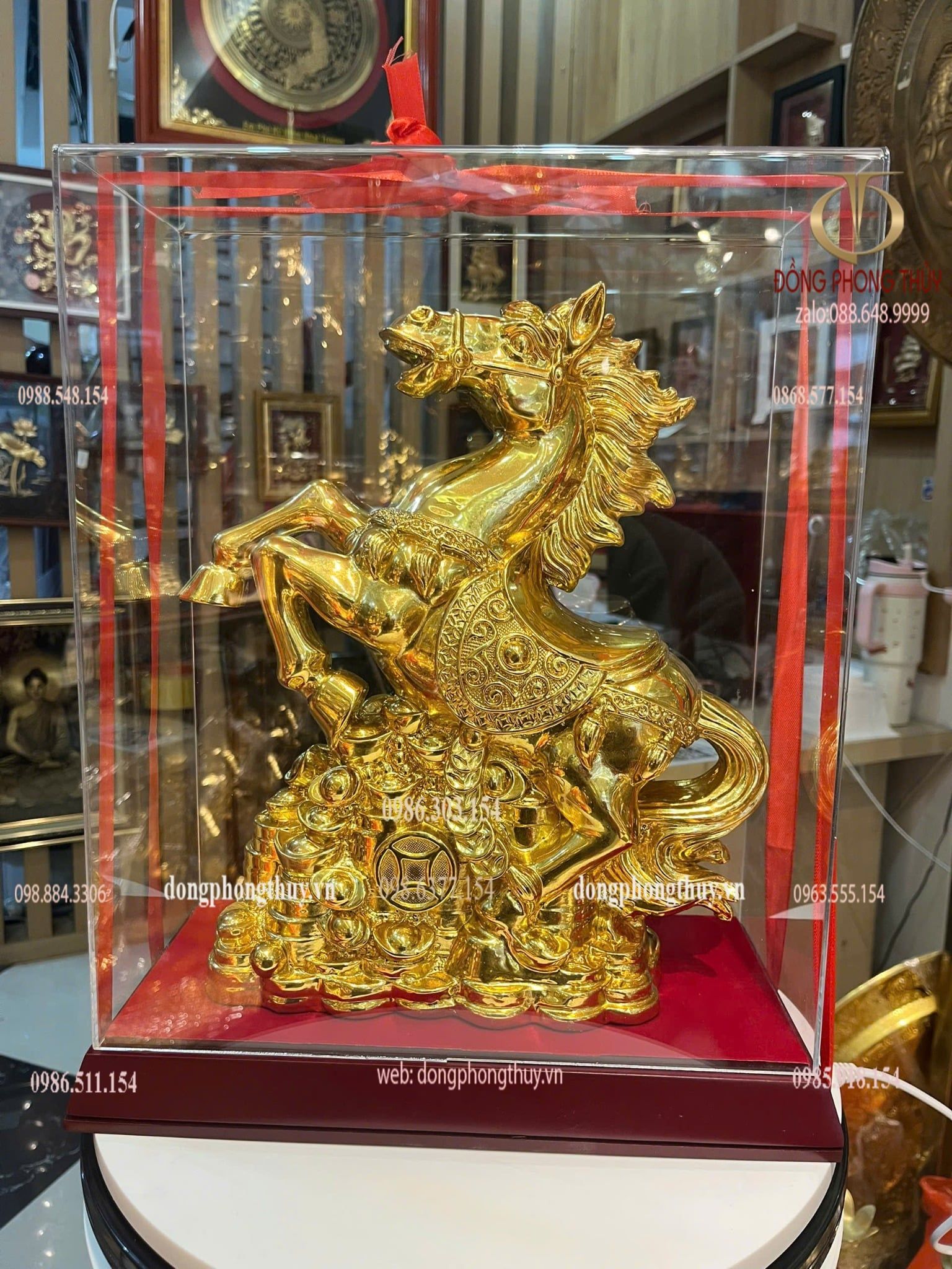 Tượng ngựa phong thủy bằng đồng dát vàng nano