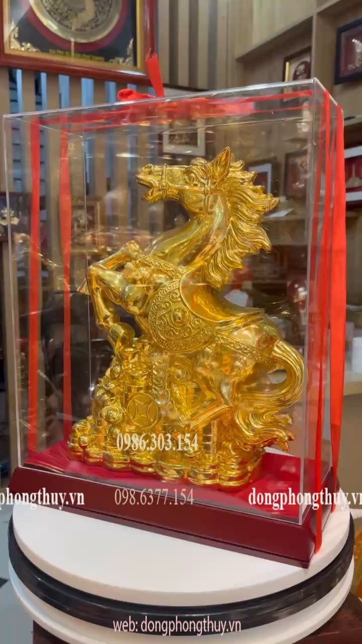Tượng ngựa phong thủy bằng đồng dát vàng nano