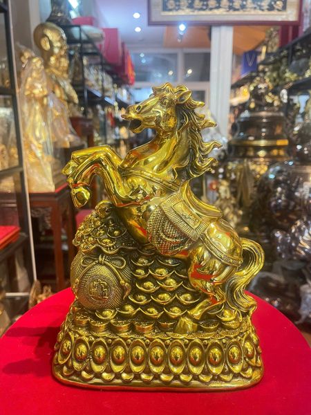 Tượng ngựa bằng đồng